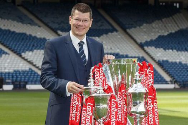 İskoçya Liglerinin yeni isim sponsoru Ladbrokes